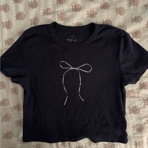 Navy Short Sleeve Tee with Minimalist Bow Design